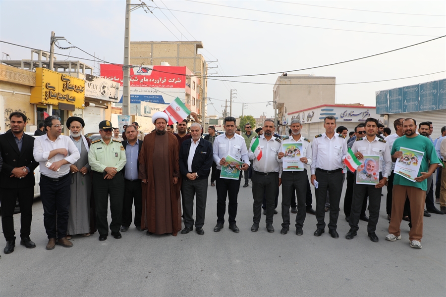 حضور پرشور کارکنان شرکت مخازن سبز پتروشیمی عسلویه در راهپیمایی حمایت از ایران